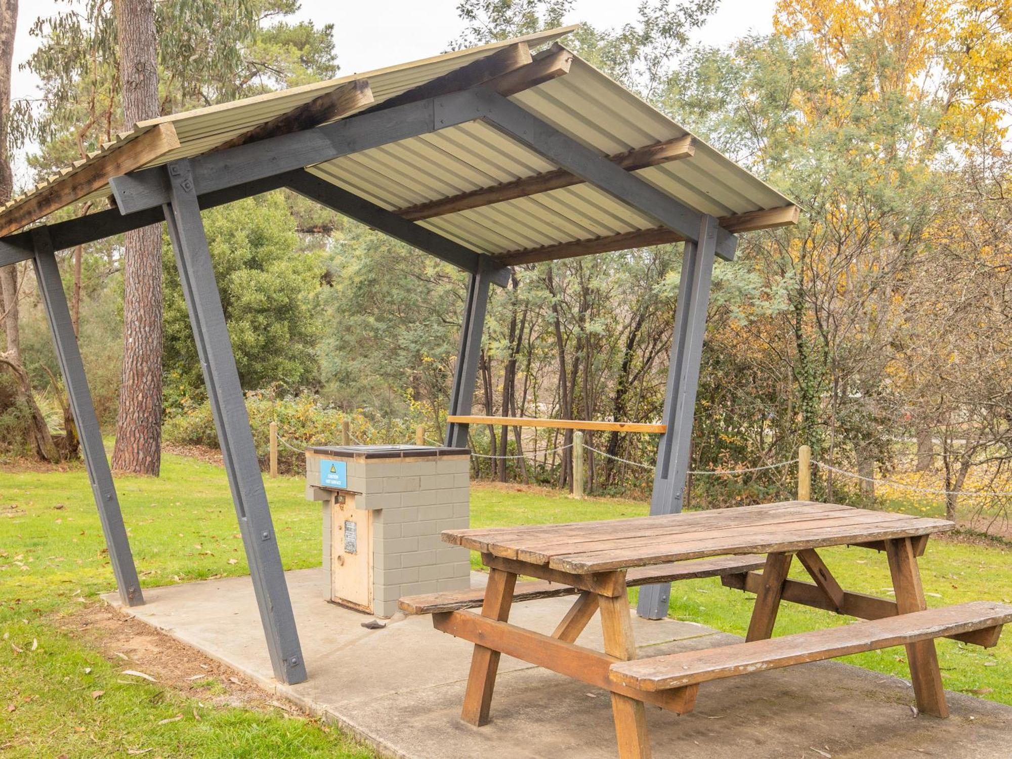Nrma Bright Holiday Park Extérieur photo
